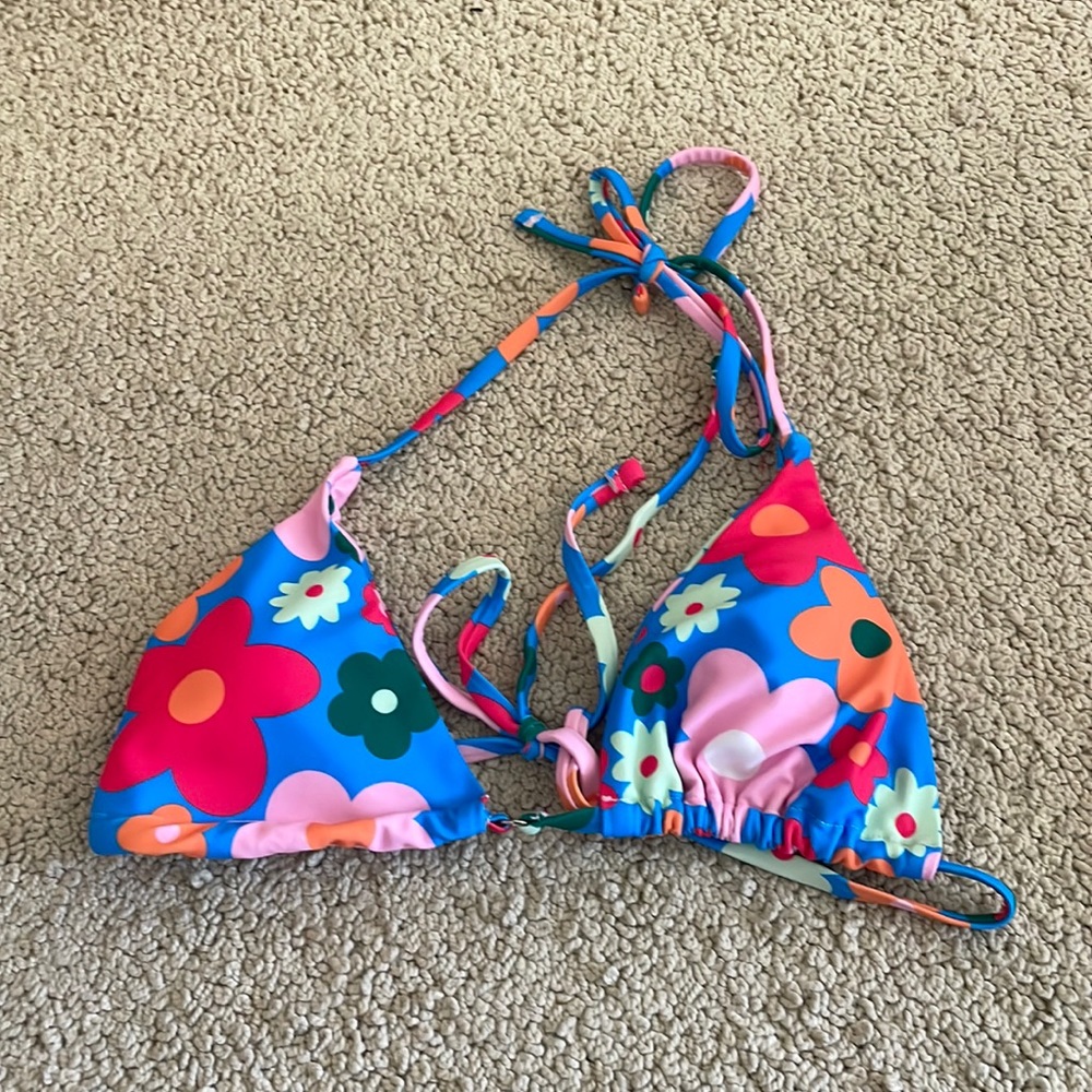 Floral bikini top